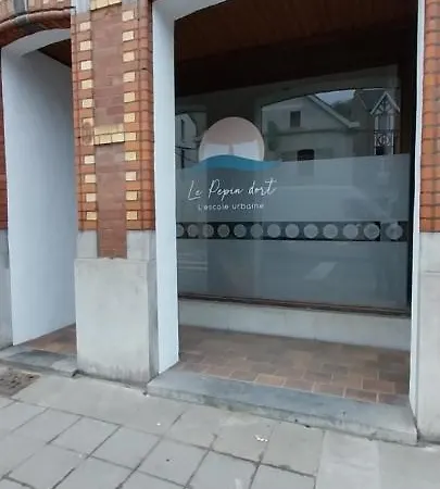 Le Pepin Dort بيت ضيافة